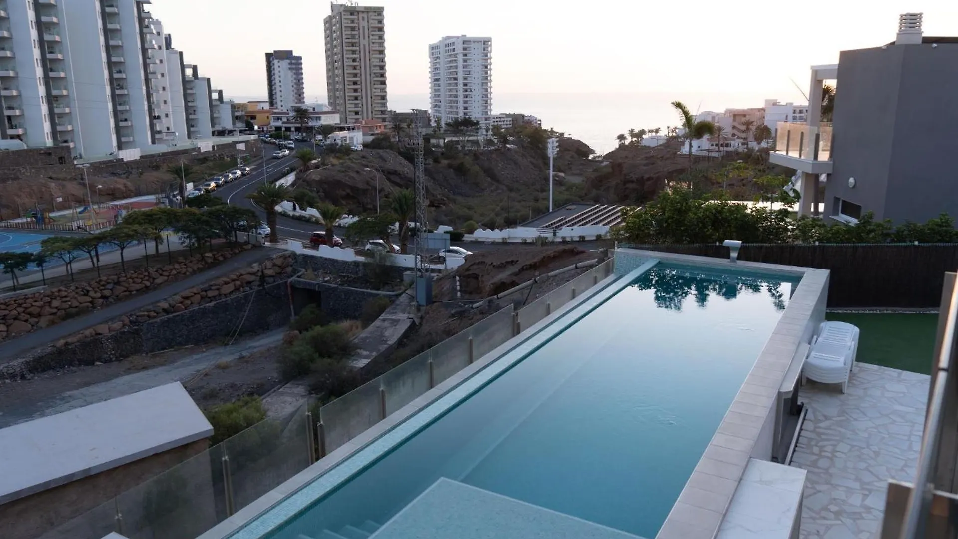 Nirvana - Luxury Villa With Heated Pool Playa Paraiso  Ισπανία