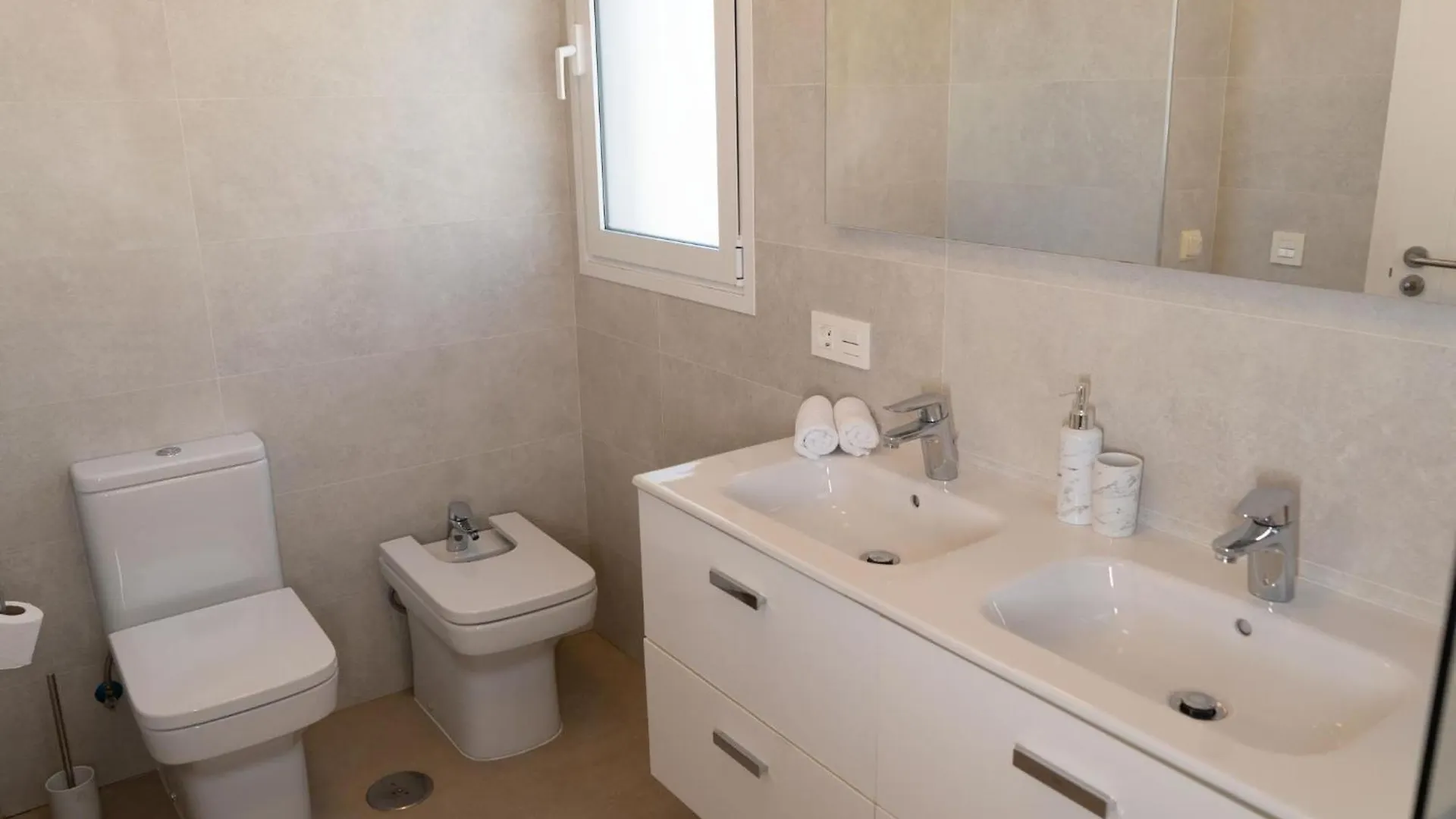 Nirvana - Luxury Villa With Heated Pool Playa Paraiso  0*, Playa Paraiso (Tenerife) Ισπανία